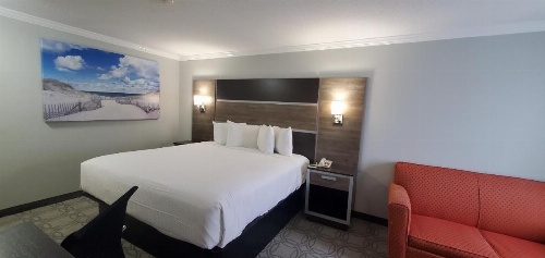 Ambassador Inn and Suites image 12