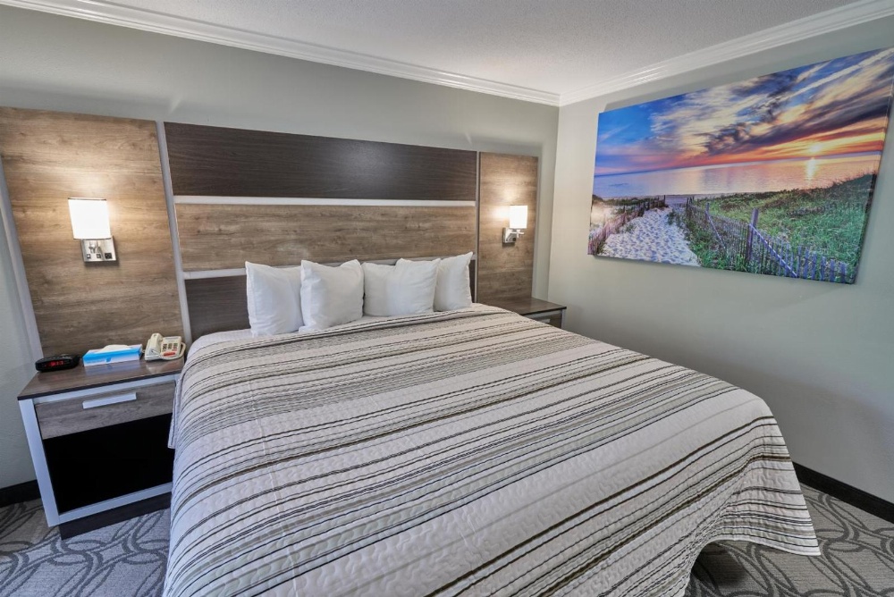 Ambassador Inn and Suites Main image