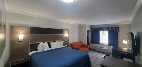 Ambassador Inn and Suites image 27