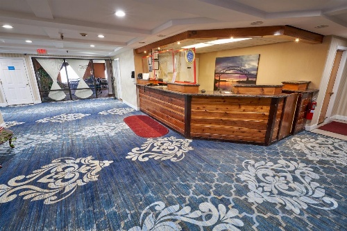 Ambassador Inn and Suites image 4